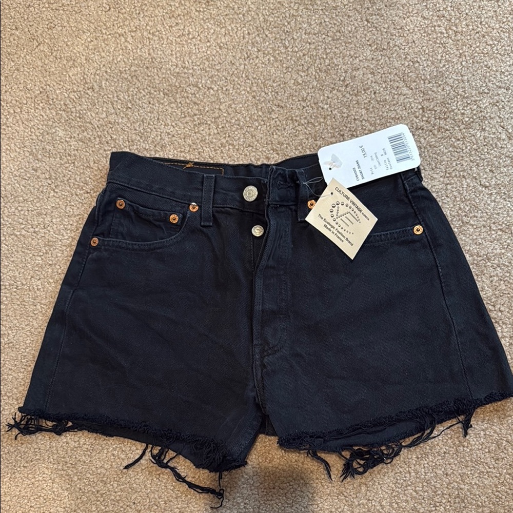 Women's Black 501 Levi denim shorts